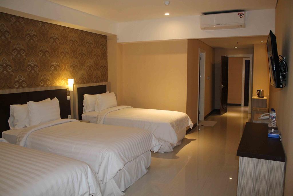 Sylvia Hotel Premier Kupang Kupang  Room photo