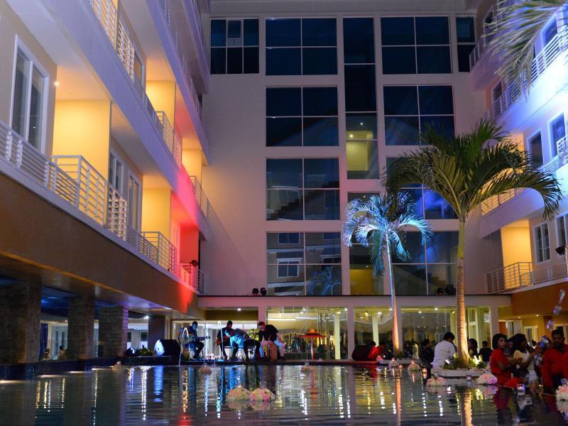 Sylvia Hotel Premier Kupang Kupang  Exterior photo